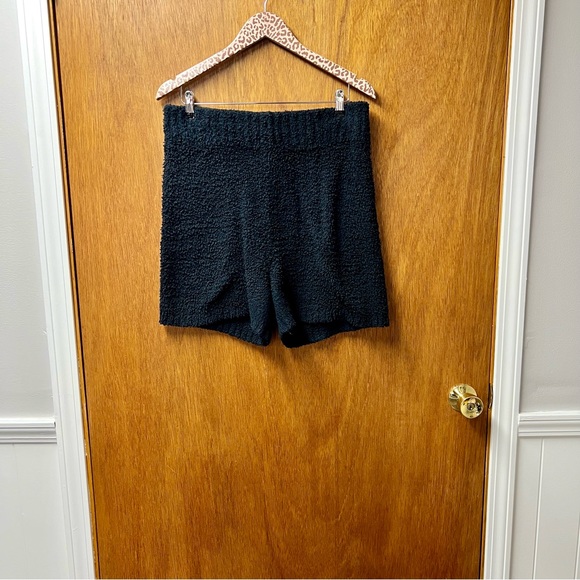 Skims Cozy Knit Boucle Teddy High Waisted Shorts Black Onyx L/XL - Picture 14 of 16